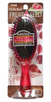 FRUIT SEED BRUSH / Увлажняющая расческа для волос с маслом семян клюквы (круглая)
